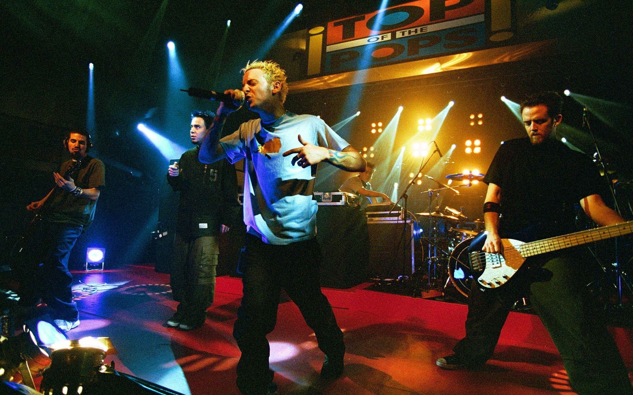 【综艺】linkin park - top of the pops 2001 伦敦现场_哔哩哔哩 (゜