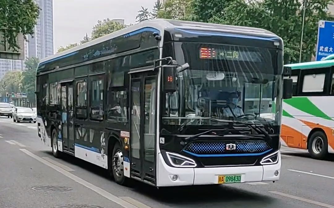 成都公交98路中植客车吉利星际公交车