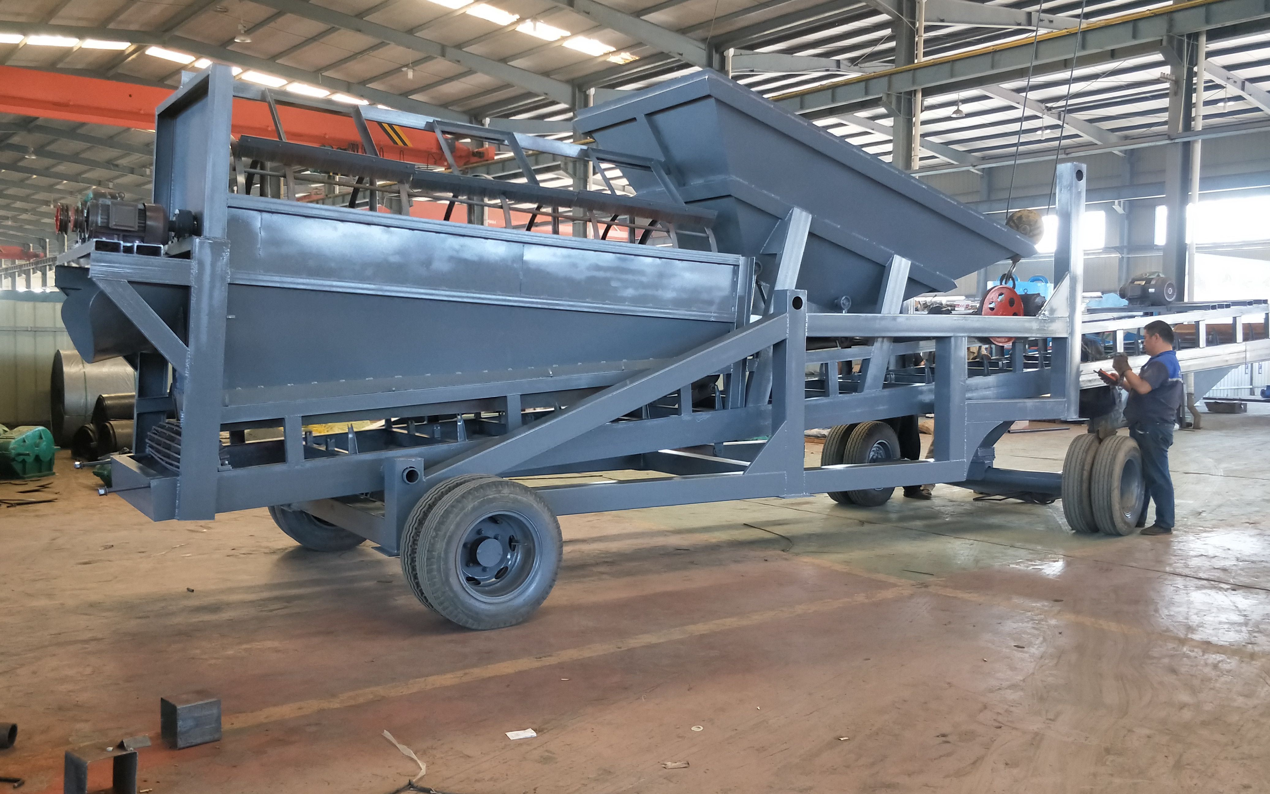 移动式滚筒筛沙机自重35吨时产140吨