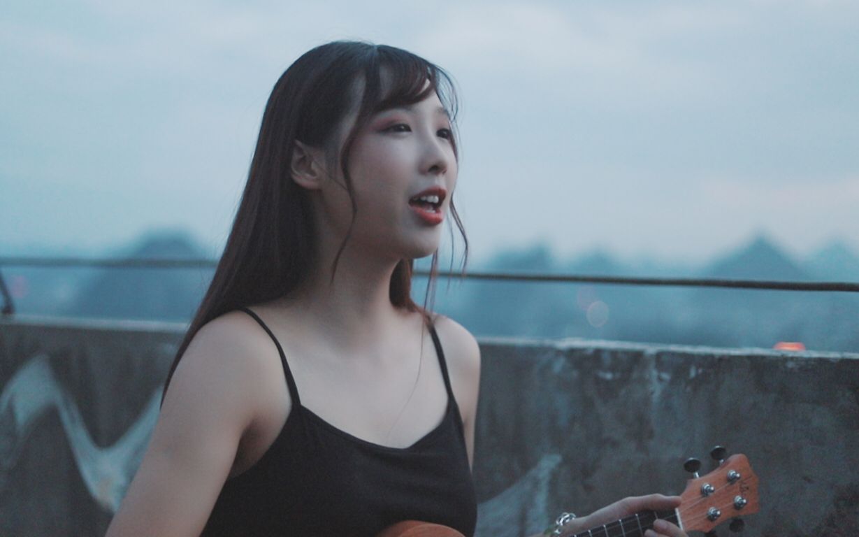 【杨可爱】这是一首关于梦想的弹唱  一百万个可能>