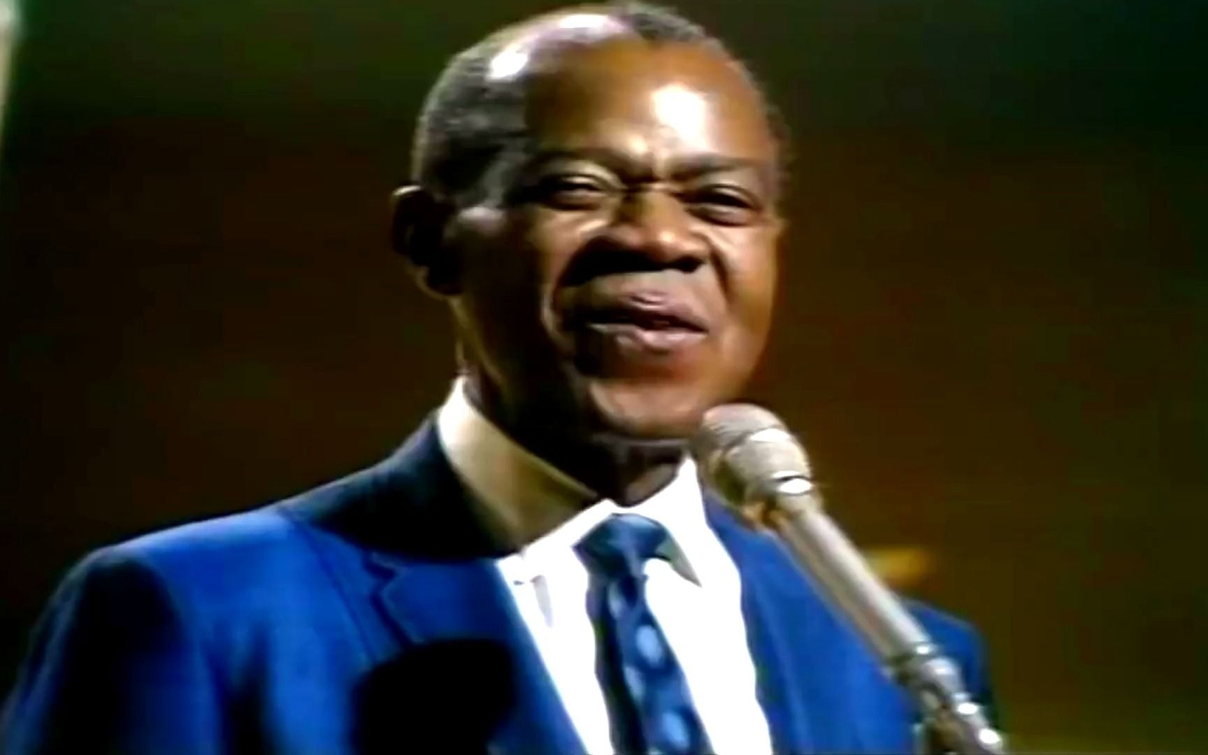 [图]【高清修复】Louis Armstrong - What A Wonderful World