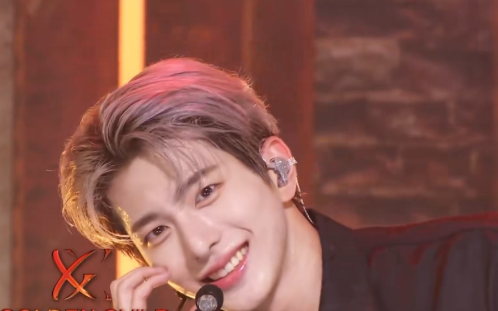 安利golden child崔普闵~喜欢他的笑容,笑起来真好看!