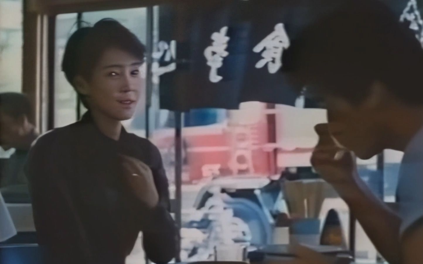 1984《湾岸道路》,女性主义.主演: 樋口可南子/草刈正雄.深夜食堂的老板小林薰是男二.由片冈义男同名小说改编哔哩哔哩bilibili