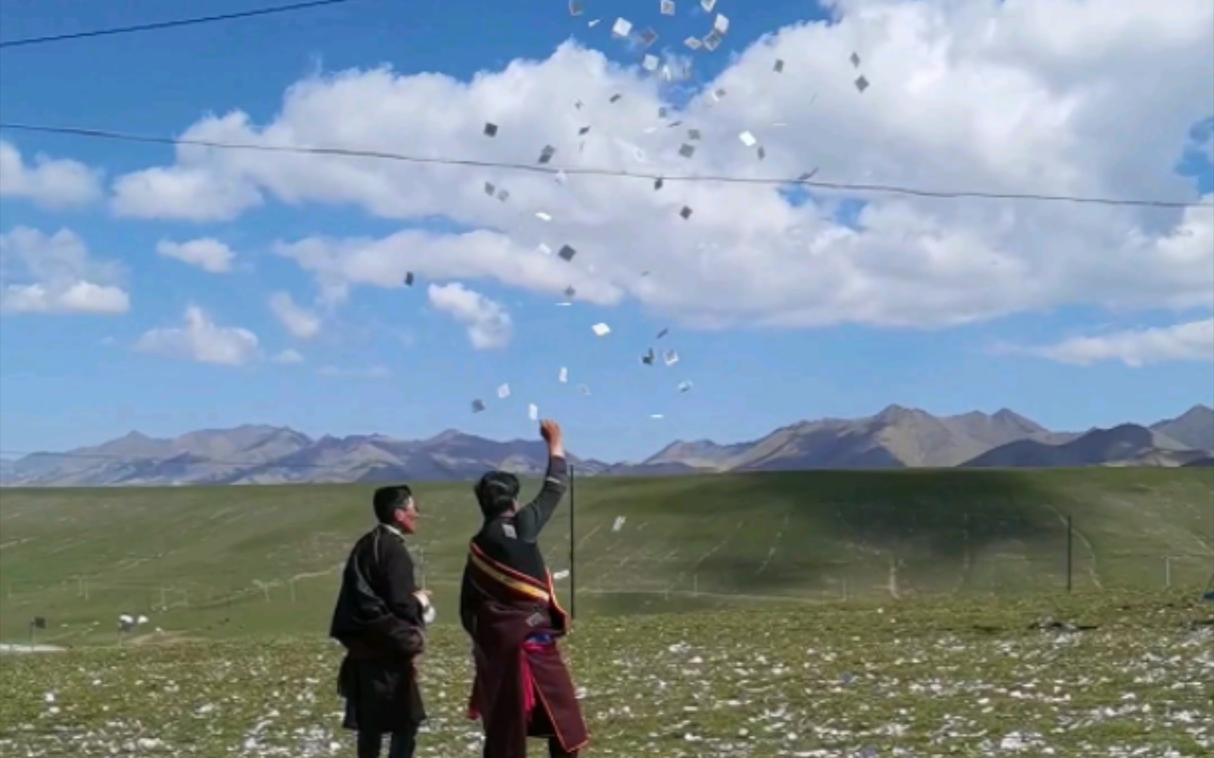 撒隆达,挂经幡,愿余生,所期皆所念,所念皆所愿,所愿皆所得