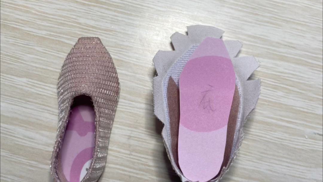 给女儿的娃娃做几双小鞋子,美美哒