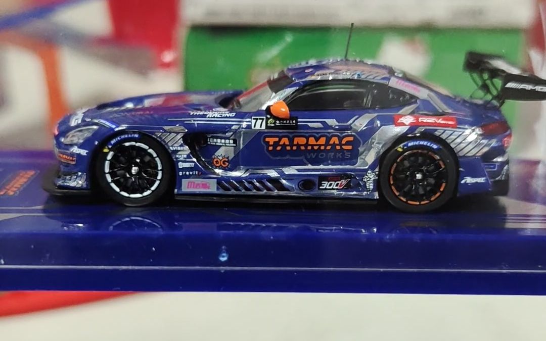 tarmac works 1:64 奔驰 amg gt3 2022澳门gt杯 冠军车 电镀银 深蓝
