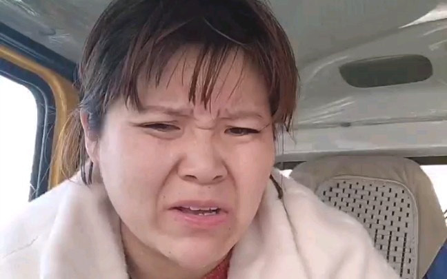 郭老师品尝双皮奶