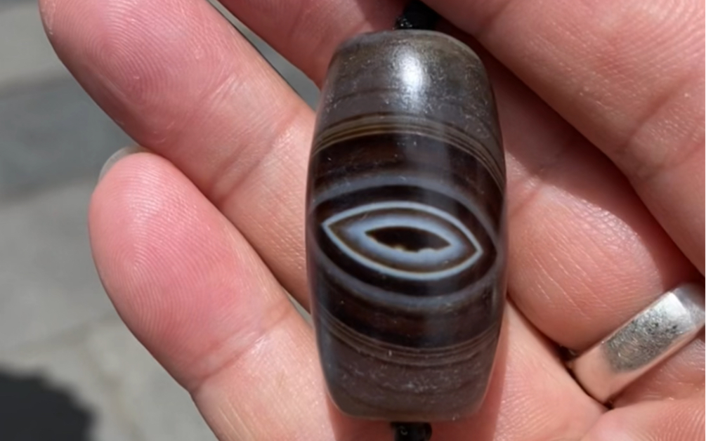 冲赛康市场淘货佛眼缠丝玛瑙