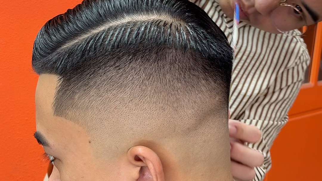 附近人气男士理发馆 #男士理发馆barbershop #barber理发日常 剪头发