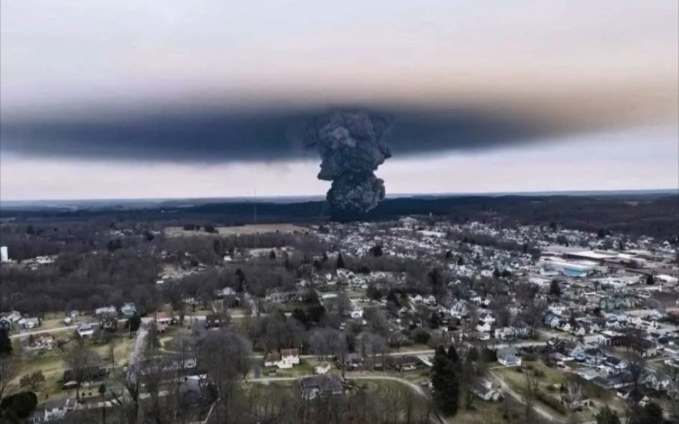 美国俄亥俄州疑似发生巨大爆炸