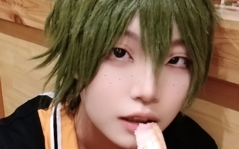 【山口忠cos】小草莓吃寿司