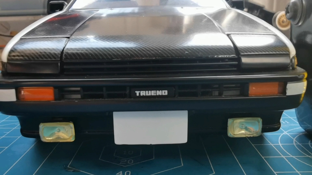 给我的ae86买的一对小黄雾灯,是不是…买大了