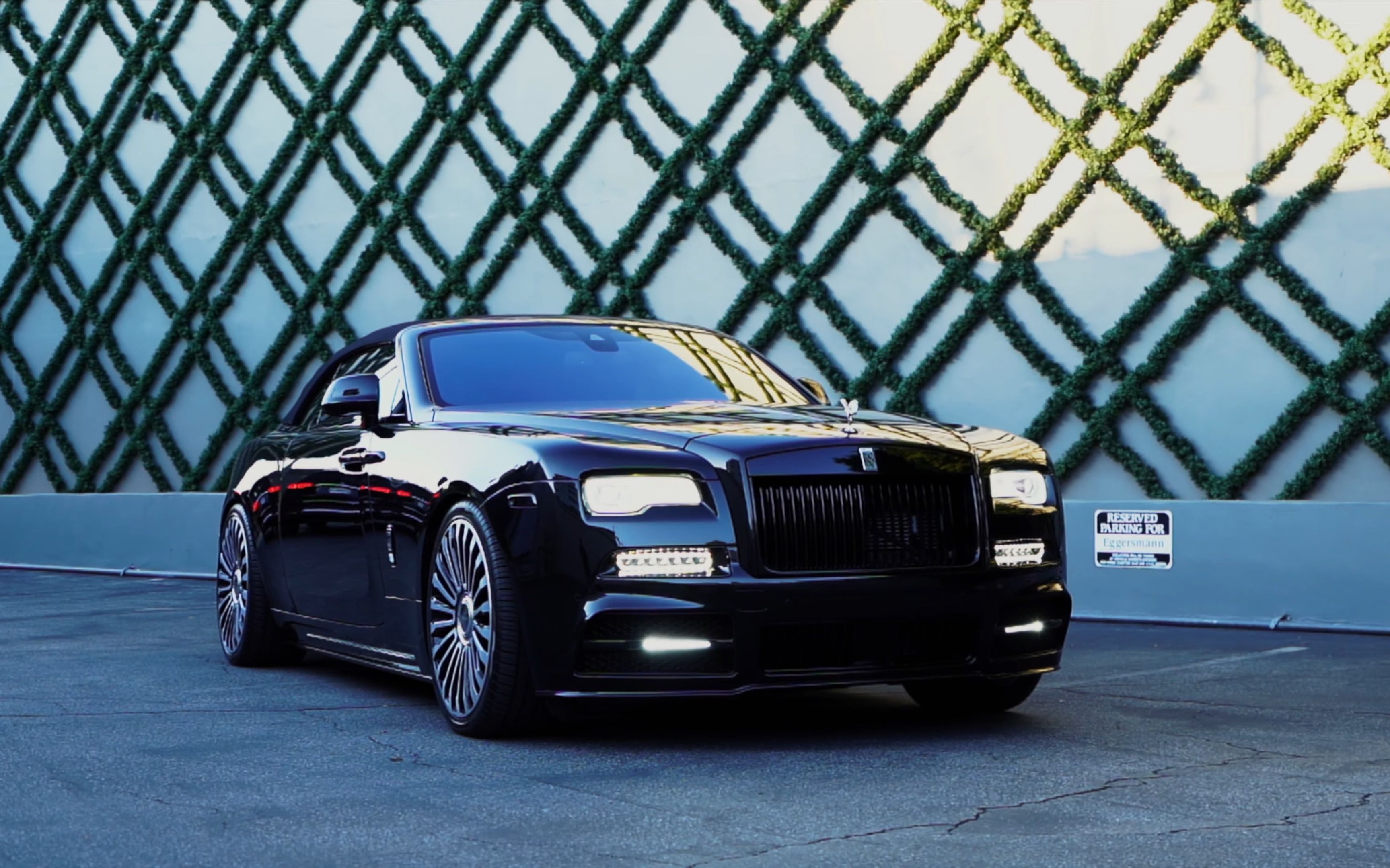 街上最干净的mansory劳斯莱斯黎明_哔哩哔哩_bilibili