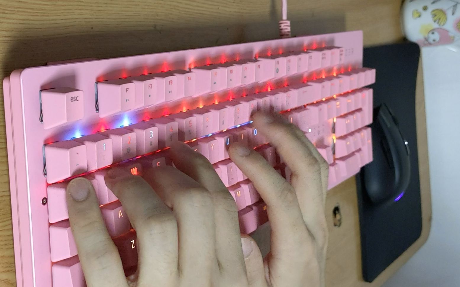 雷蛇 猎魂光蛛 粉晶 razer huntsman quartz 光轴机械键盘 声音测试