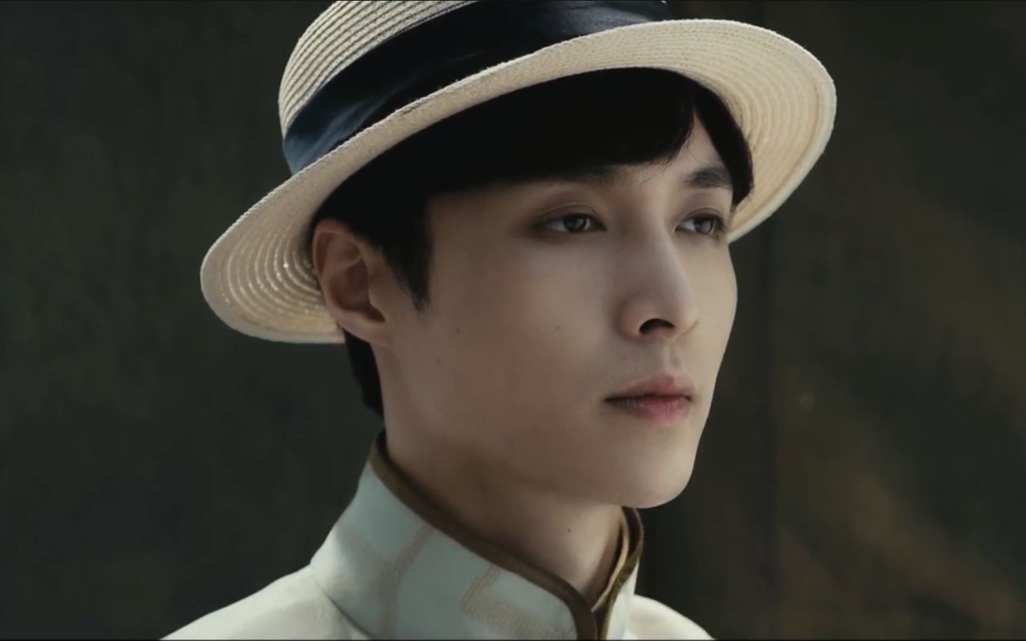 倾城一笑 【张艺兴/二月红】一个简单粗暴的舔颜频_哔哩哔哩 (゜-゜)