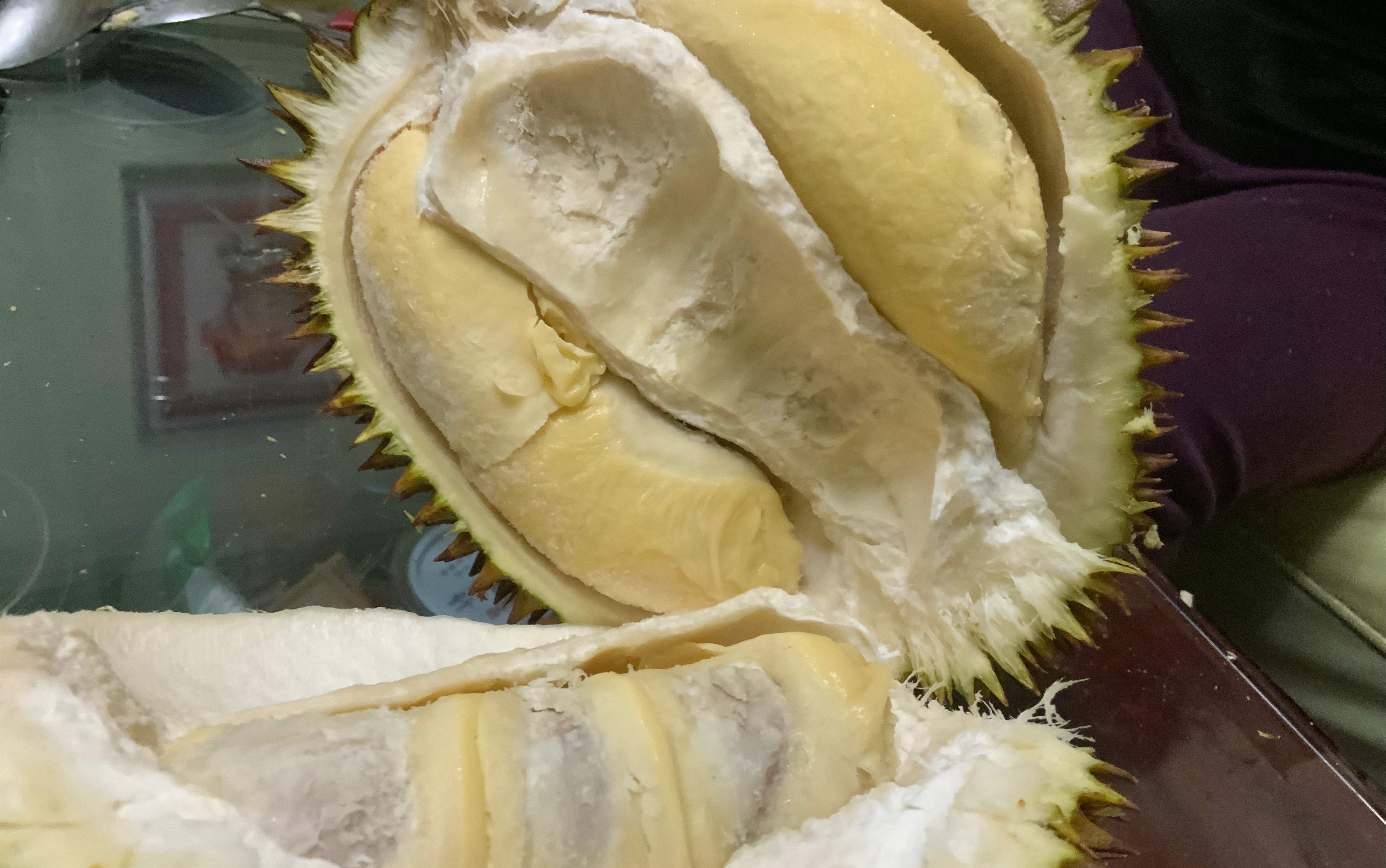 一位小up测评998元6个的苏丹王榴莲!香气醇厚,口感绵密,又香又甜!