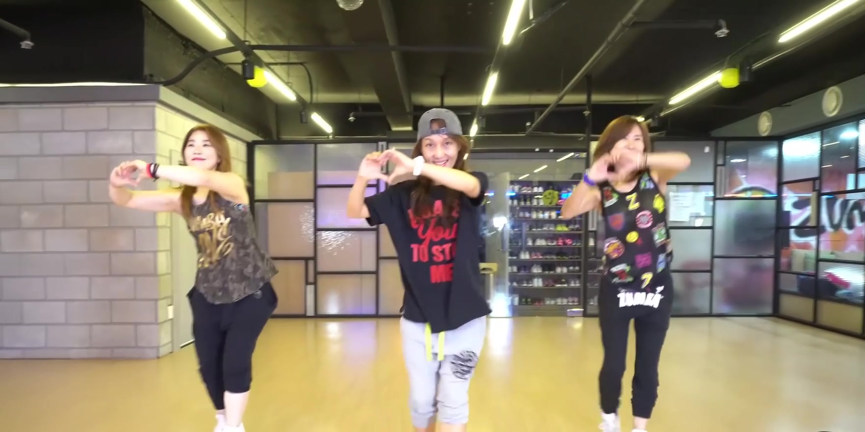 【超燃脂的减脂尊巴舞】3分钟尊巴zumba舞,超耗体力!