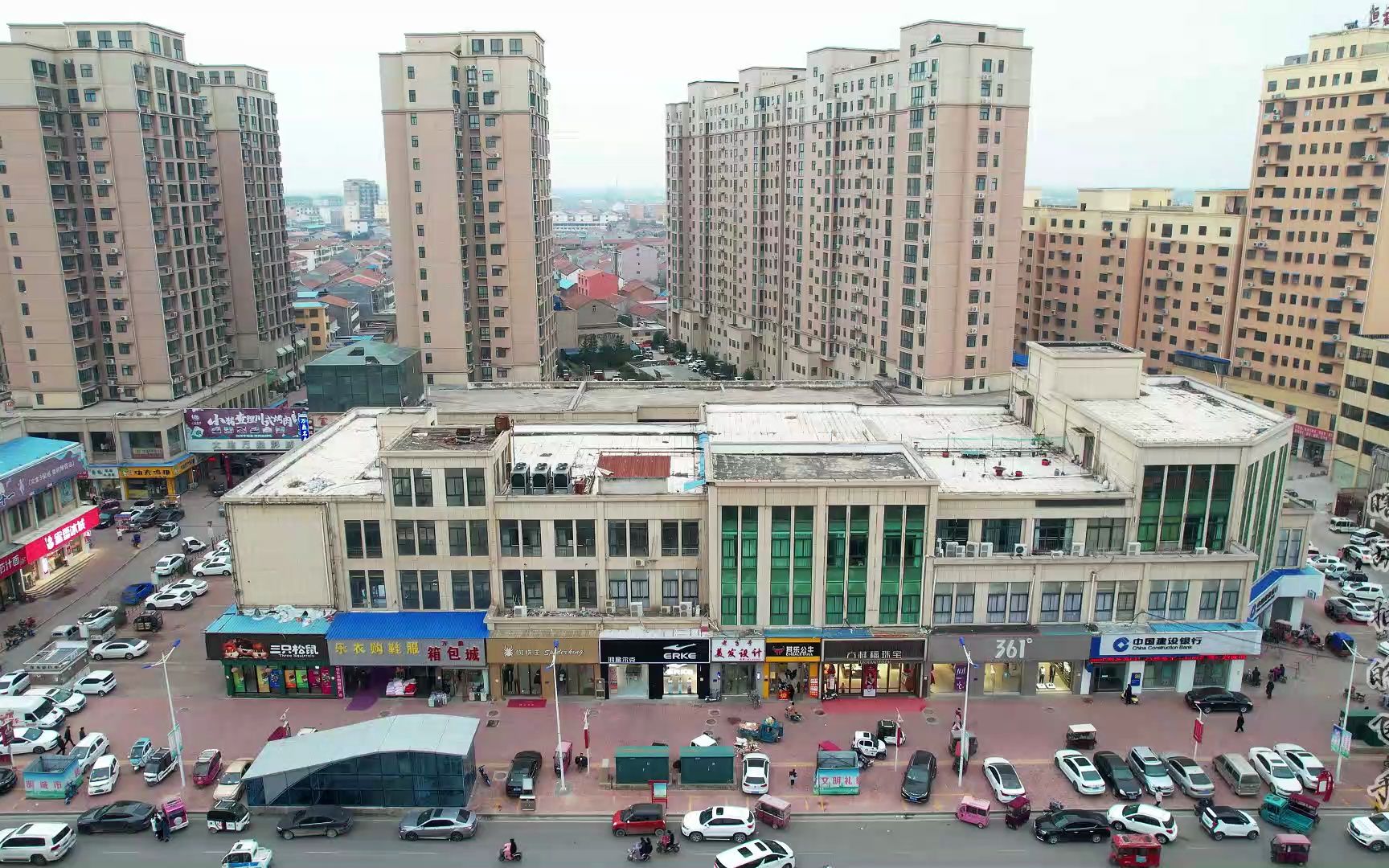 虞城人群在分流,大润发已走,现在还剩个大丰国际,不知道万鼎还能恢复