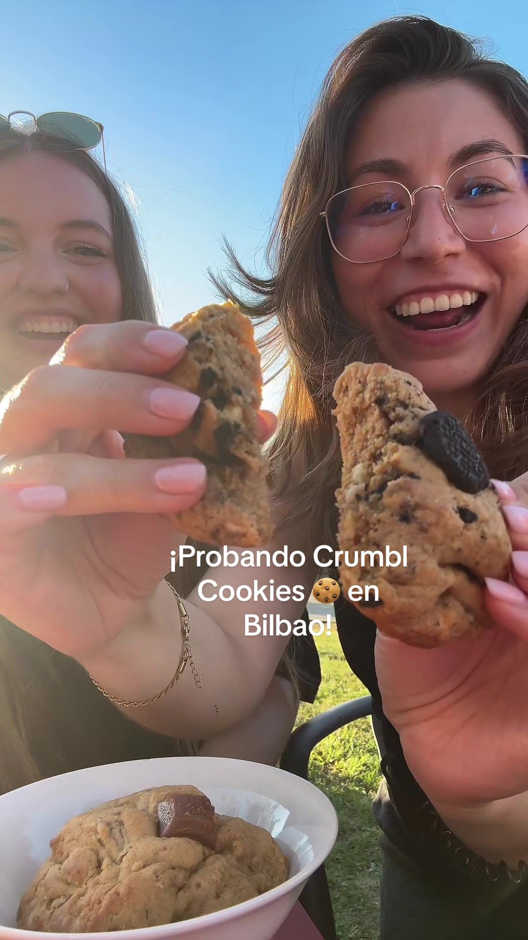 Probando Crumbl Cookies en Bilbao @paola.lob . Los comentarios de nuestros amigo哔哩哔哩bilibili