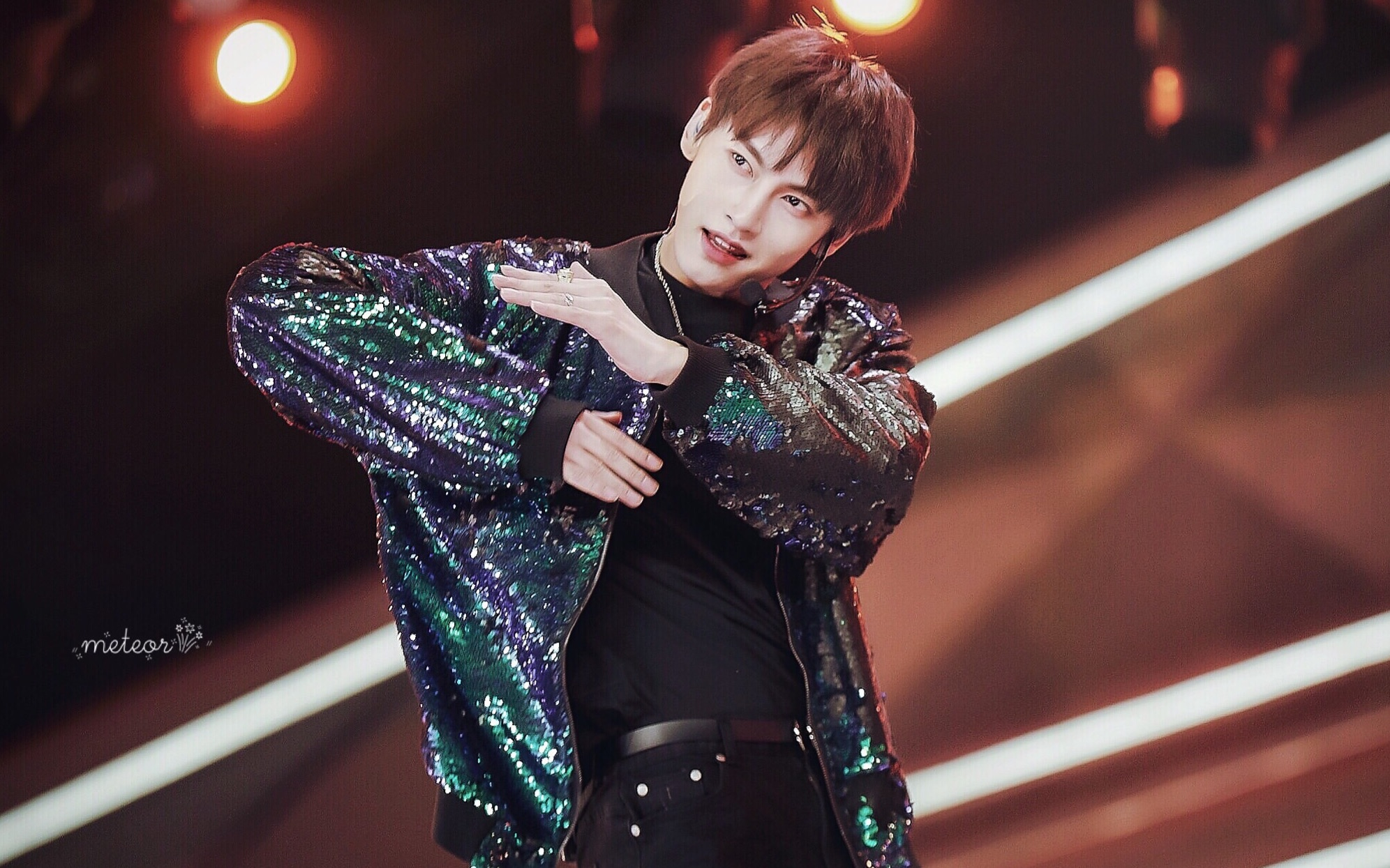 胡文煊 梦不落雨林舞台_哔哩哔哩 (゜-゜)つロ 干杯~-bilibili