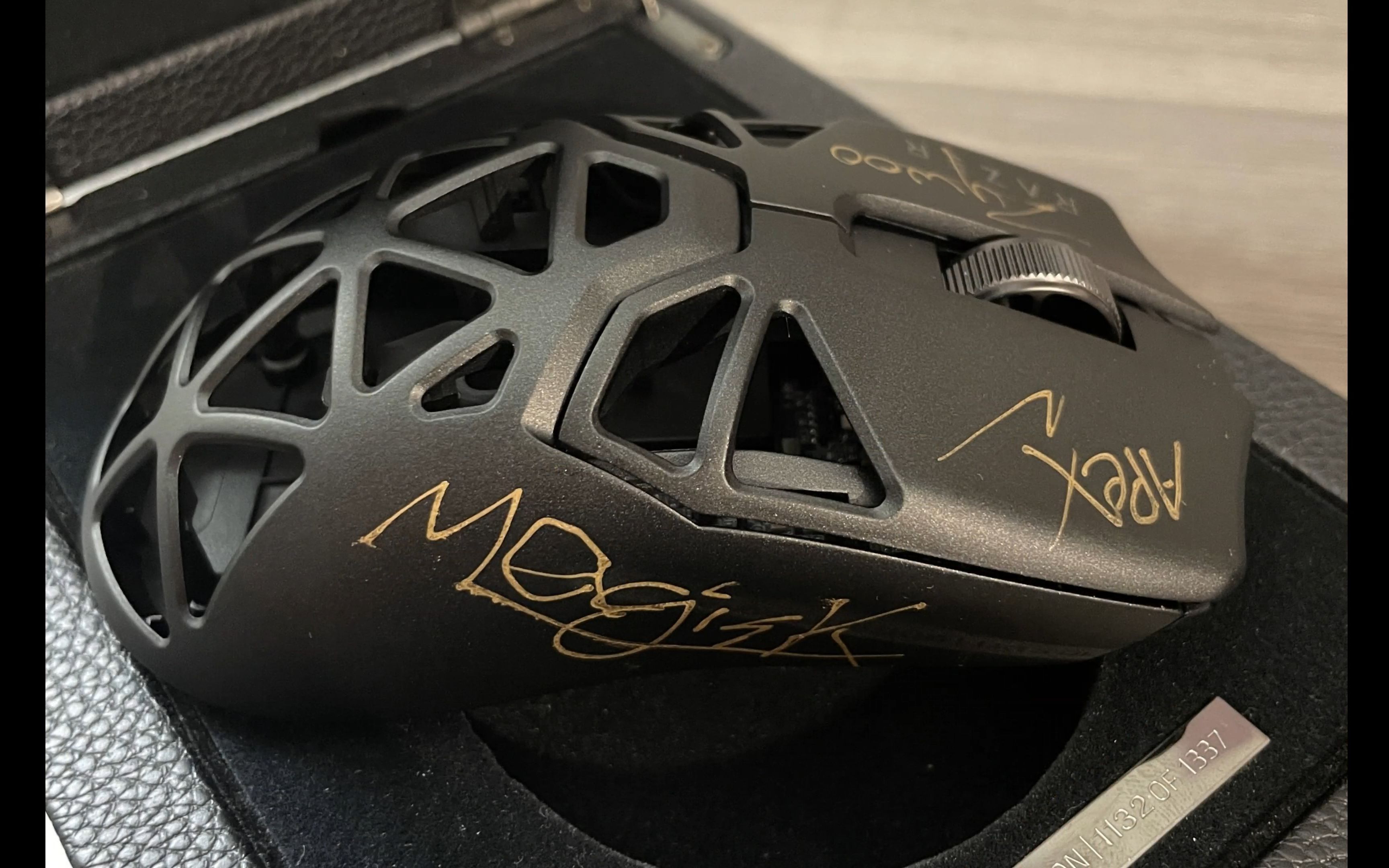 雷蛇毒蝰mini se——掉落于巴黎major