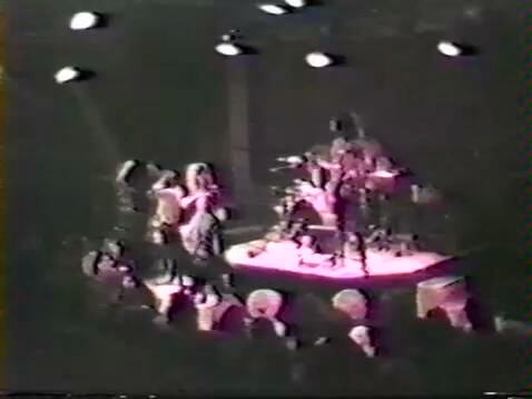 [图]Guns N' Roses - Shadow Of Your Love Live At The Troubadour 11-7 1986