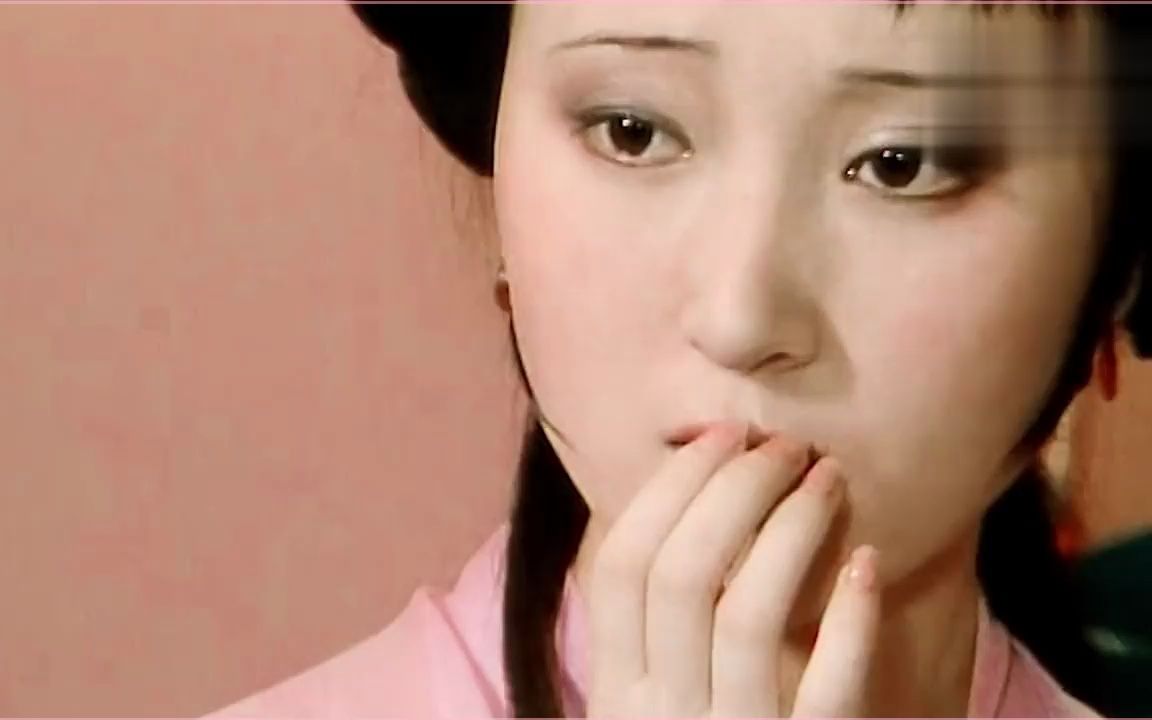 经典名场面!黛玉害羞的样子美极了,陈晓旭演出了黛玉的灵魂