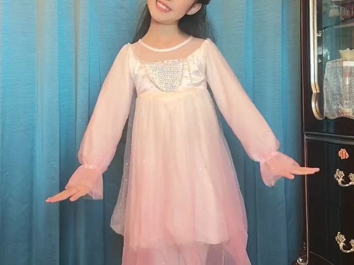 吉祥娃娃#六一儿童节#六一儿童节舞蹈 #100个crush瞬间_4c4f22c104f