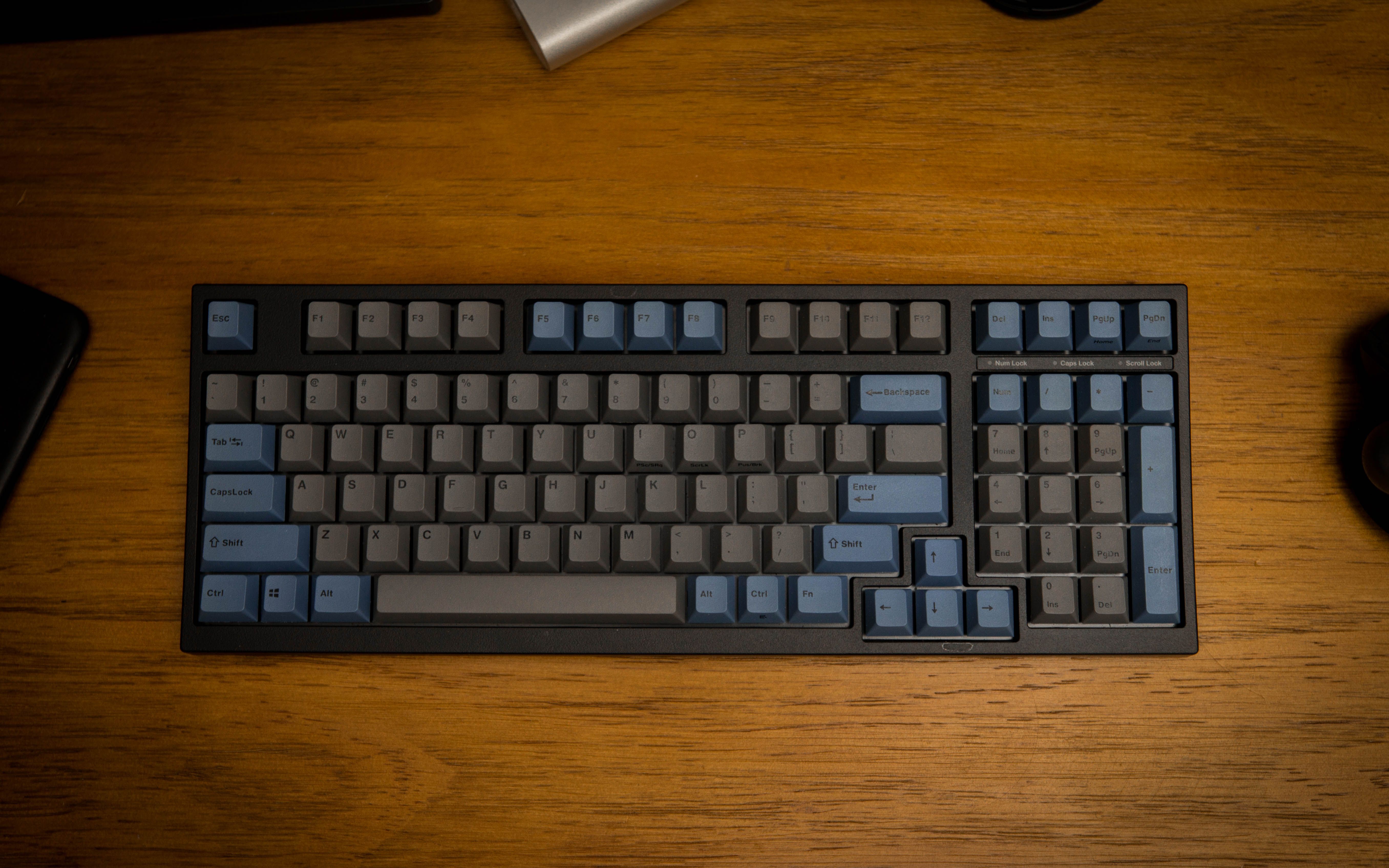 【老王】一把真正与众不同的机械键盘 leopold fc980m 静音红轴