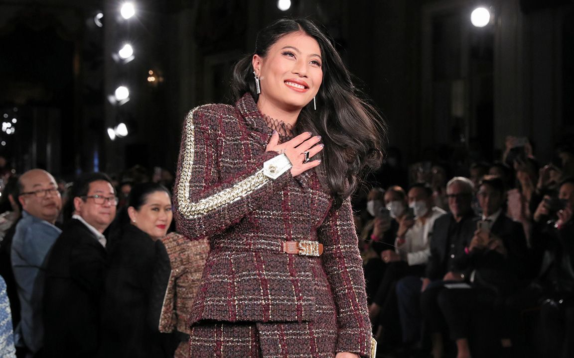 思蕊梵公主开始搞事业,高调举办时装发布会,素颜出镜照样惊艳