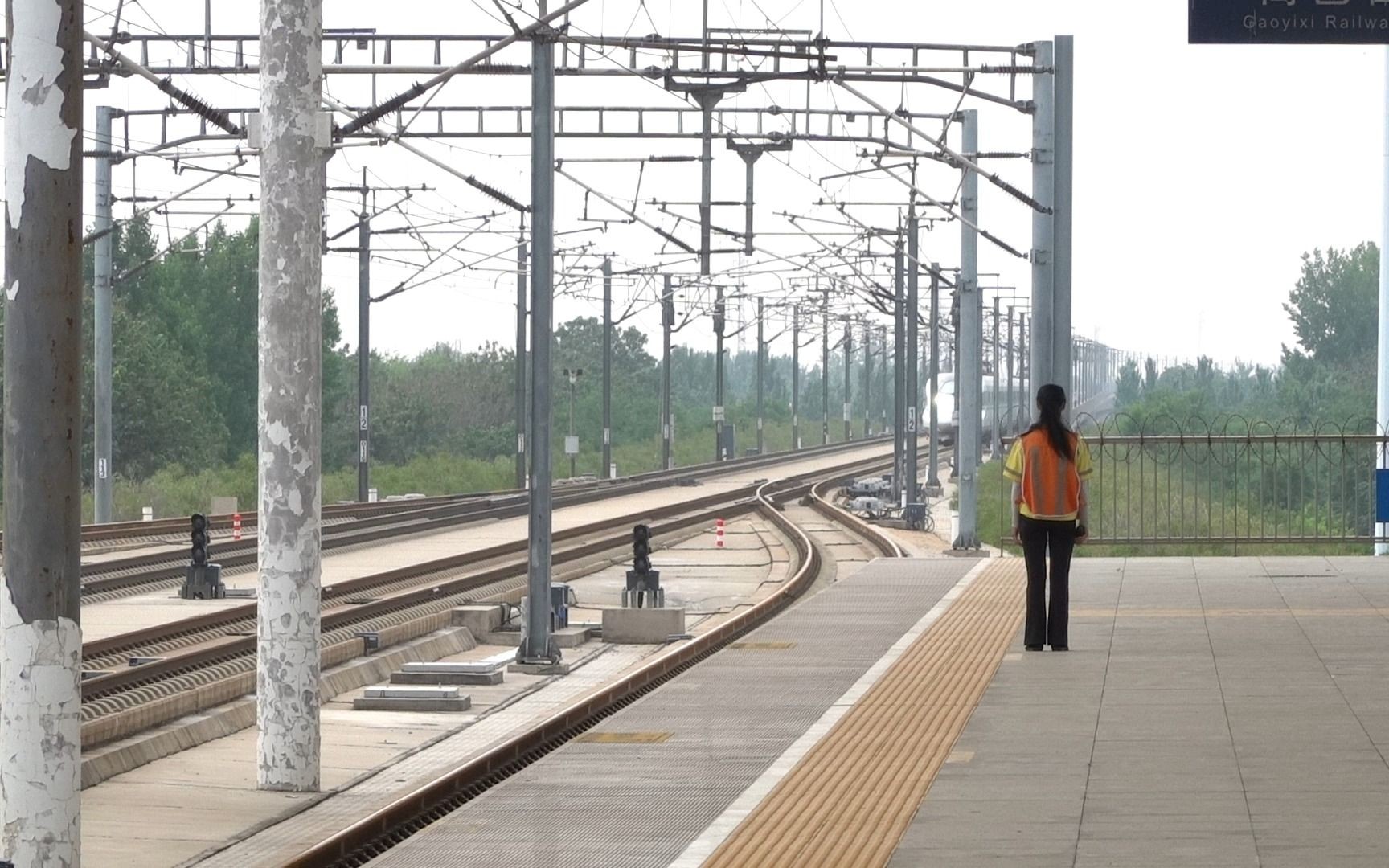 2021年6月12日,g6734次(邯郸东站-北京西站)本务中国铁路北京局集团