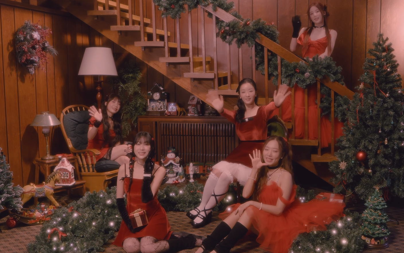 [图]【Apink】MV 合集 4K 中文字幕 (更新至PINK CHRISTMAS)