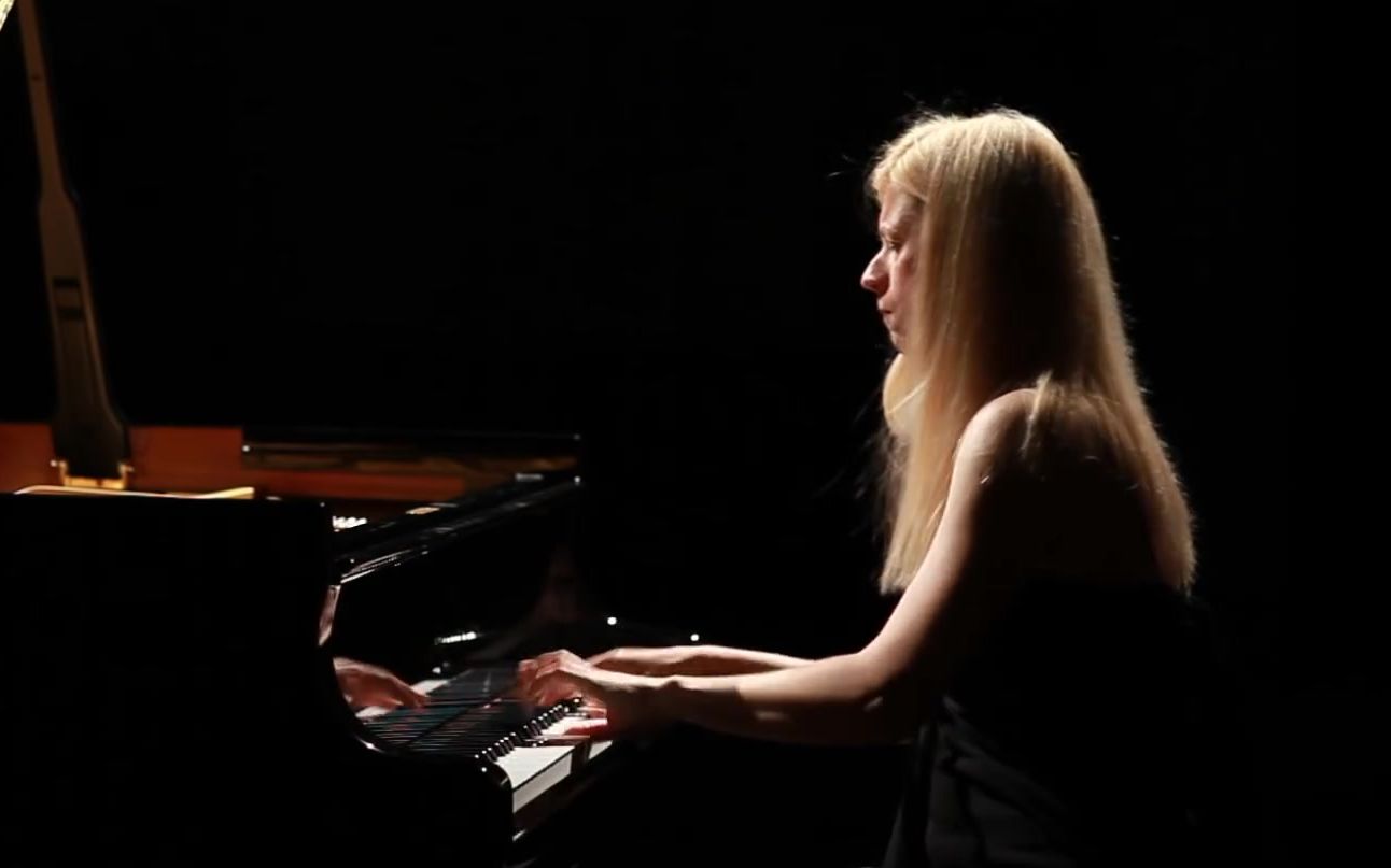 [图]肖邦夜曲 - Nocturne Op.27 No.1 - Valentina Lisitsa