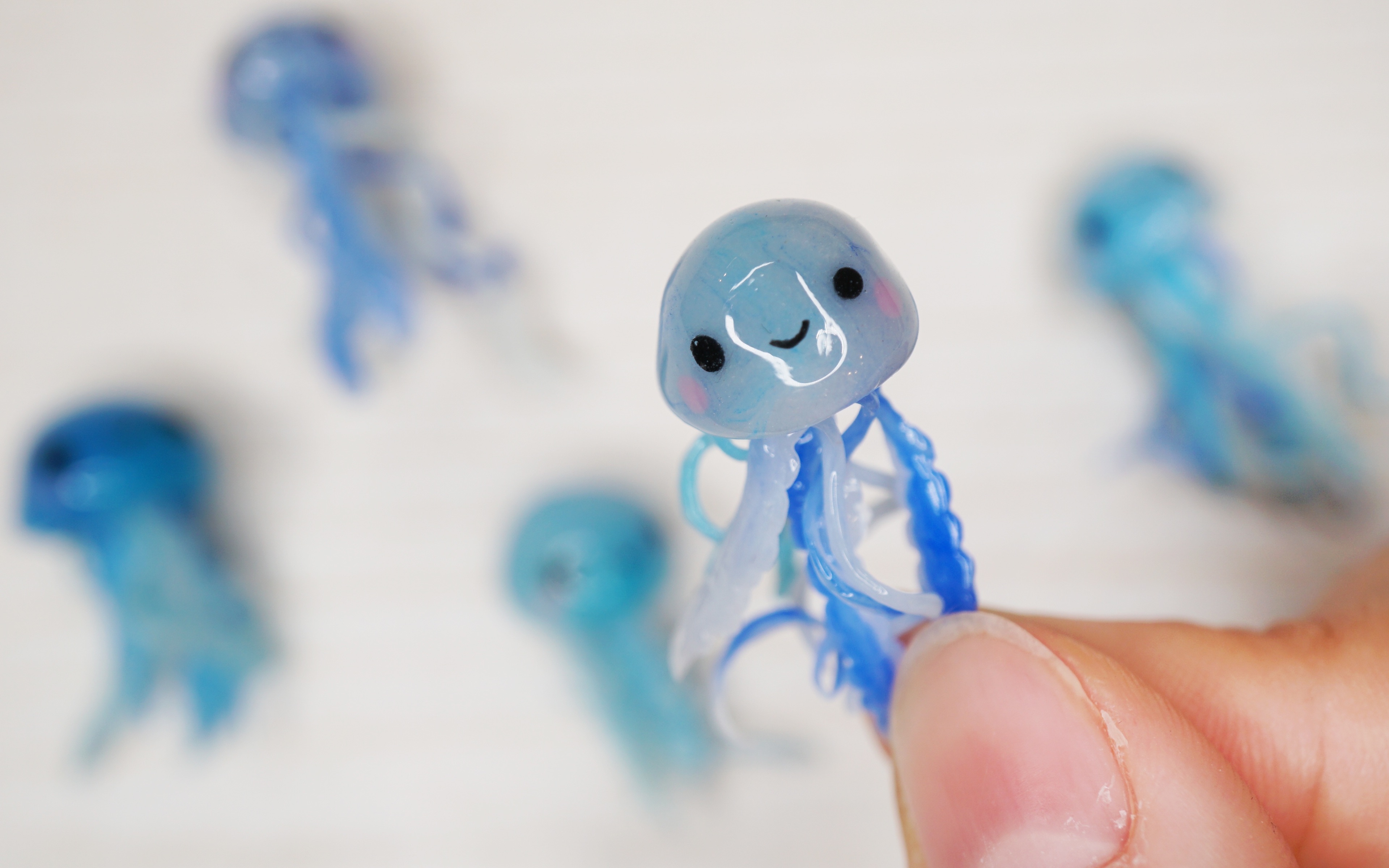 【粘土教程】小小水母,5分钟就能做一只!_哔哩哔哩_bilibili