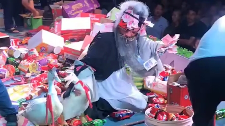 婺剧的讨饭戏,满台都是,这也是本事啊