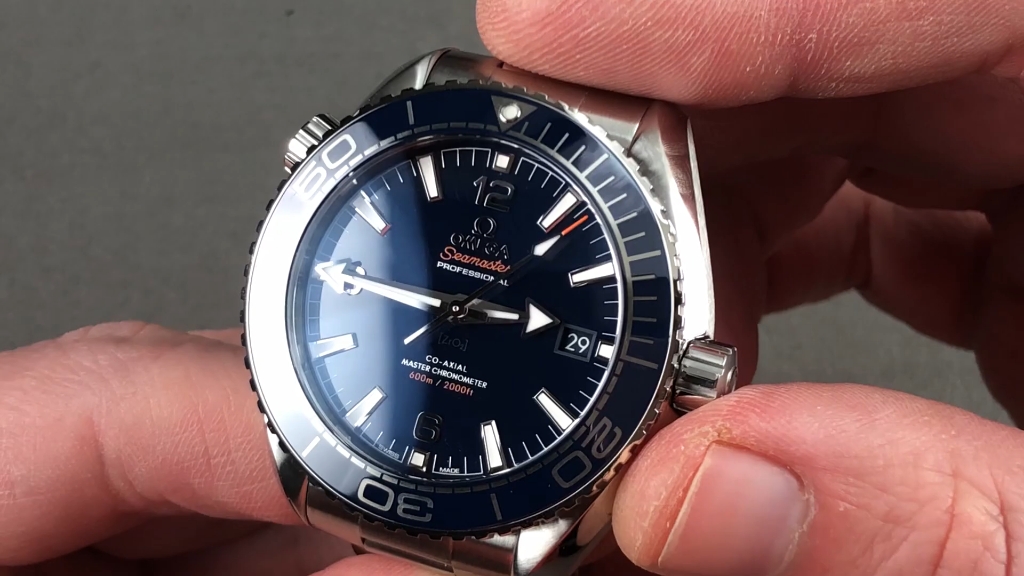 [图]欧米茄海马600海洋宇宙Omega Seamaster Planet Ocean 600M 43.5mm 215.30.44.21.03.001