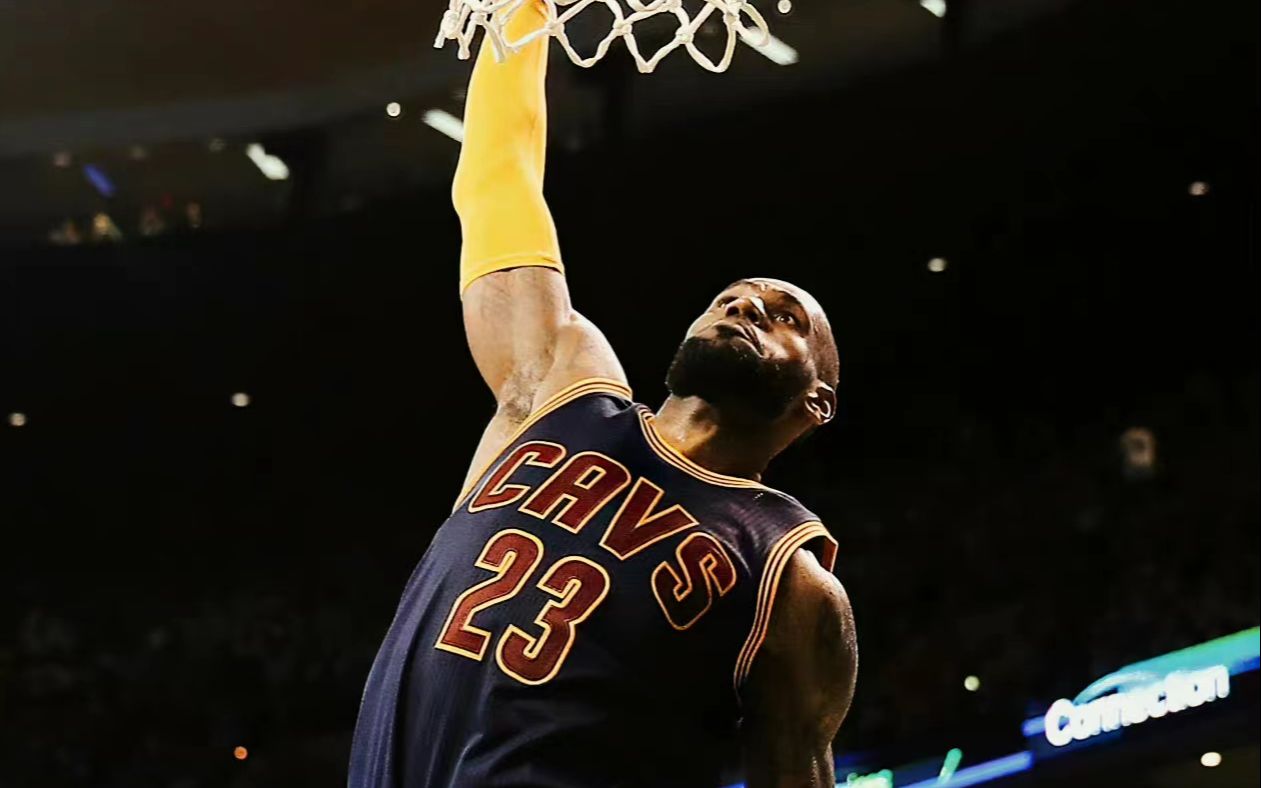 詹姆斯暴力扣篮!君临天下!