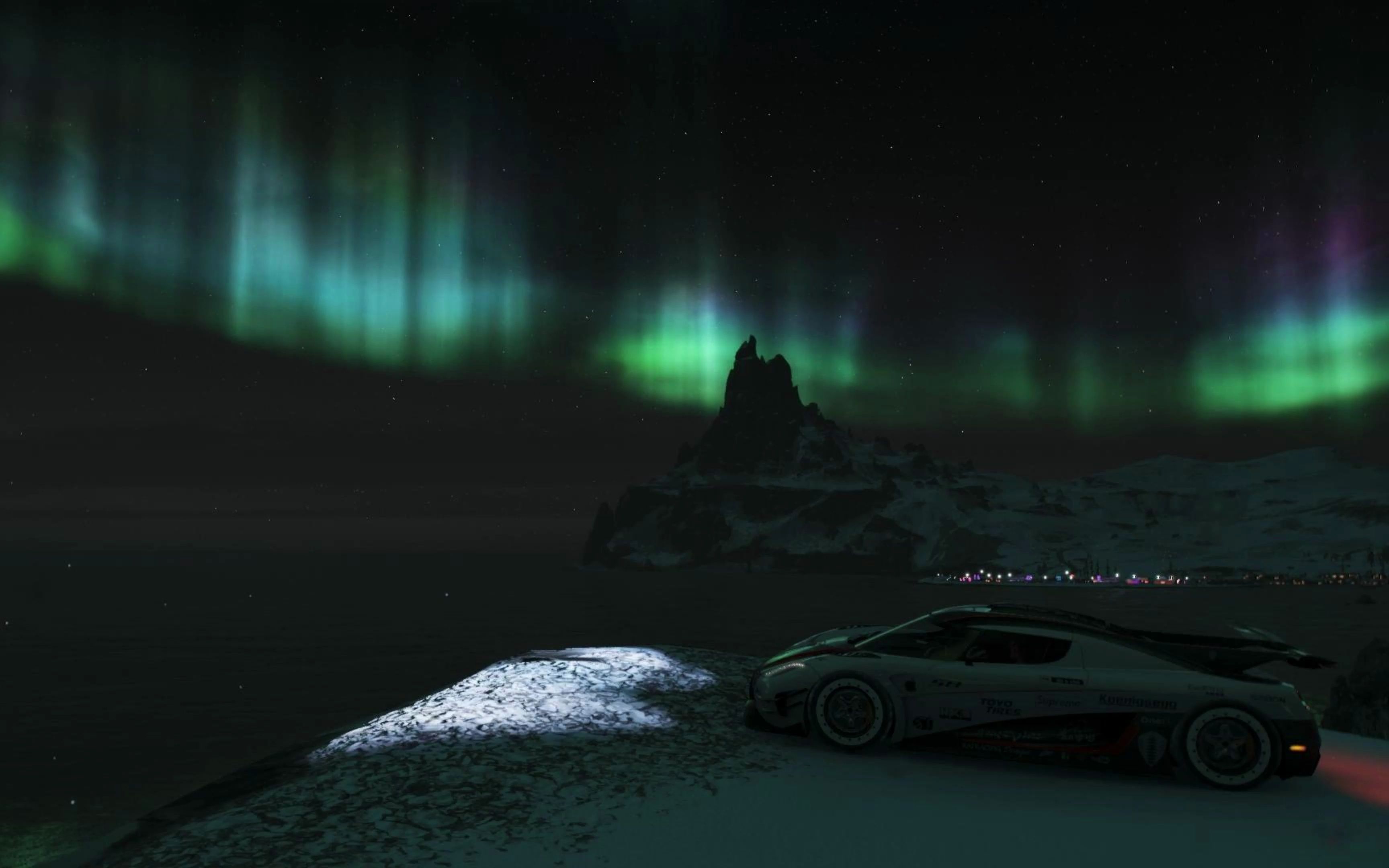 地平线4 赏冬夜极光 看万家灯火