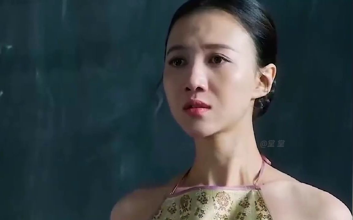 鬼子逼着女老师,当着学生面,脱的一丝不挂哔哩哔哩bilibili