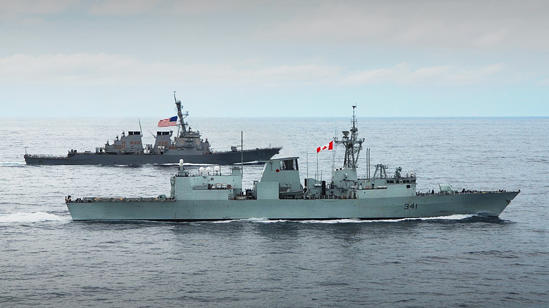 美加军舰再度结伙过航台海并公开炒作,解放军跟监警戒寸分不让