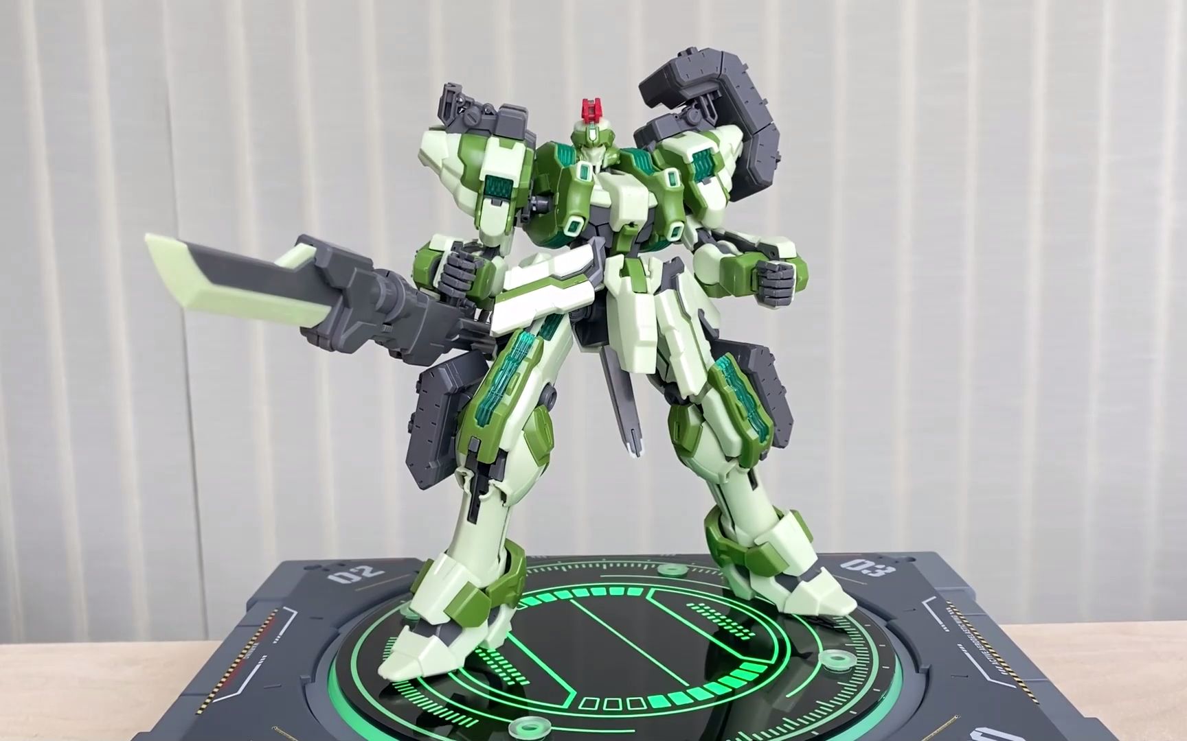 重装凯能-a-type1/100 奥迪双钻凯能超限猎兵前导拼装变形机器人模型