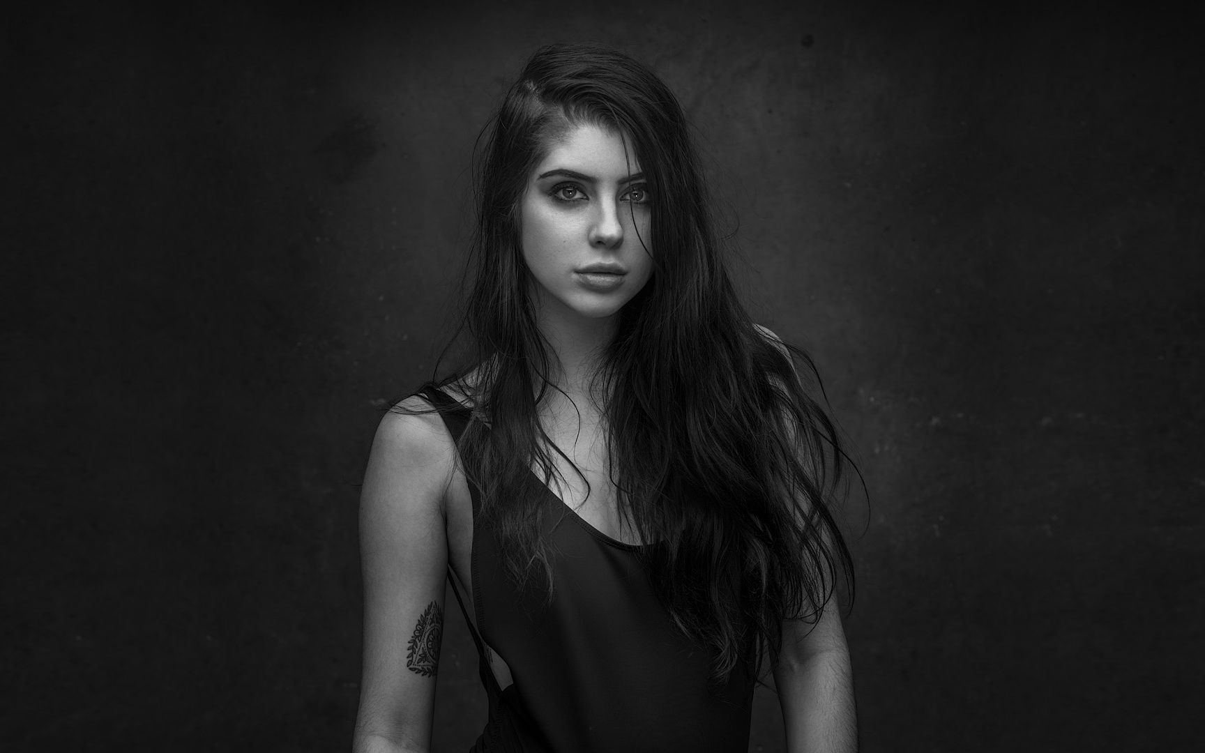 『审美提升』商业时尚摄影大师Peter Coulson黑白写真人像彼得ⷥ𚓥𐔦㮥峧”Ÿ私房照摄影作品欣赏哔哩哔哩bilibili