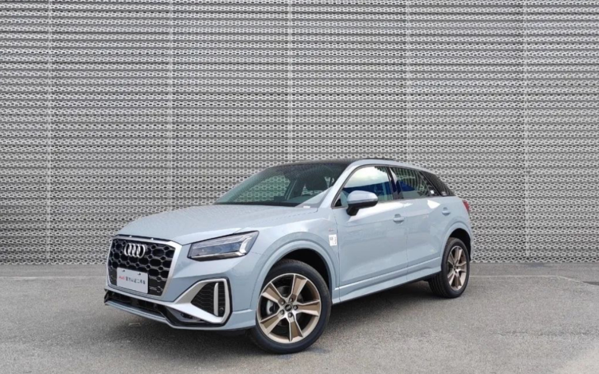 2023款 奥迪q2l 1.5t 35tfsi 时尚动感型