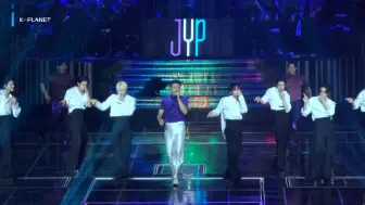 Download Video: JYP (朴振英) & ENHYPEN - 她很漂亮 4K直拍 | 2024 Weverse Con 240616