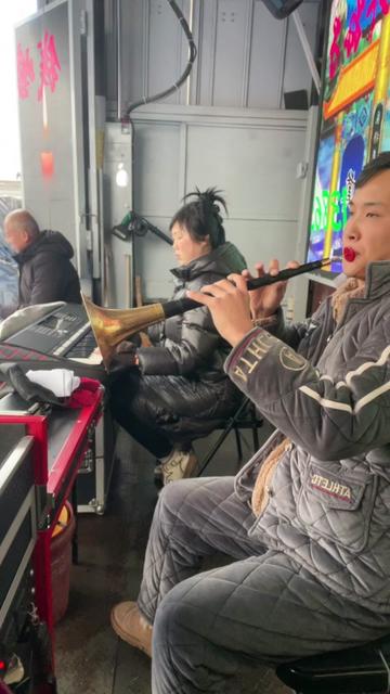 深圳民间乐器演奏会的简单介绍 深圳民间乐器演奏会的简单

先容
（深圳民族乐器一条街） 乐器演奏