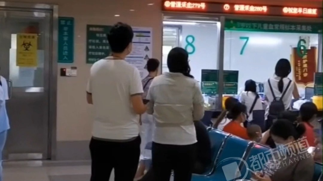 河南居民医保今起缴费 每人400元，断缴有3个月等待期 期间看病全自费，职工账户可代缴 12月31号截止。