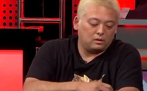 HADOUKEN! Japanese Poker Player Uses Magic Forces to Double Up!