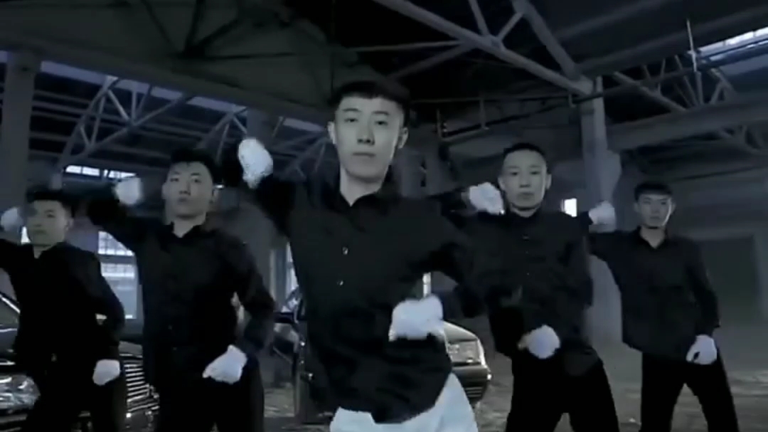 青海摇真的能卡住所以的歌吗?