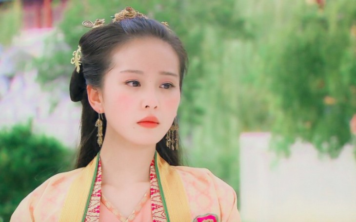 刘诗诗赵嘉仪小城谣这分明是古言小说里的在逃小公主啊