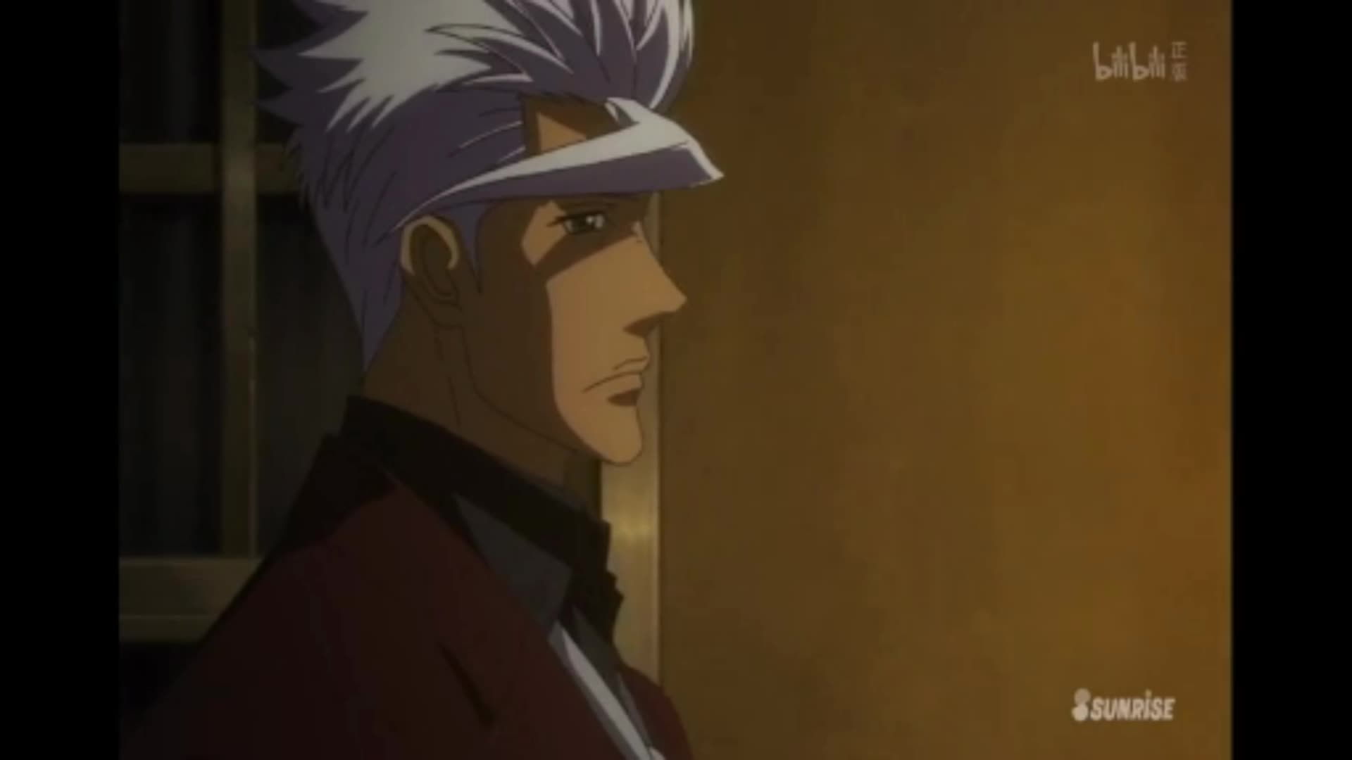 交替呼唤莱德和三日月名字的奥尔加团长